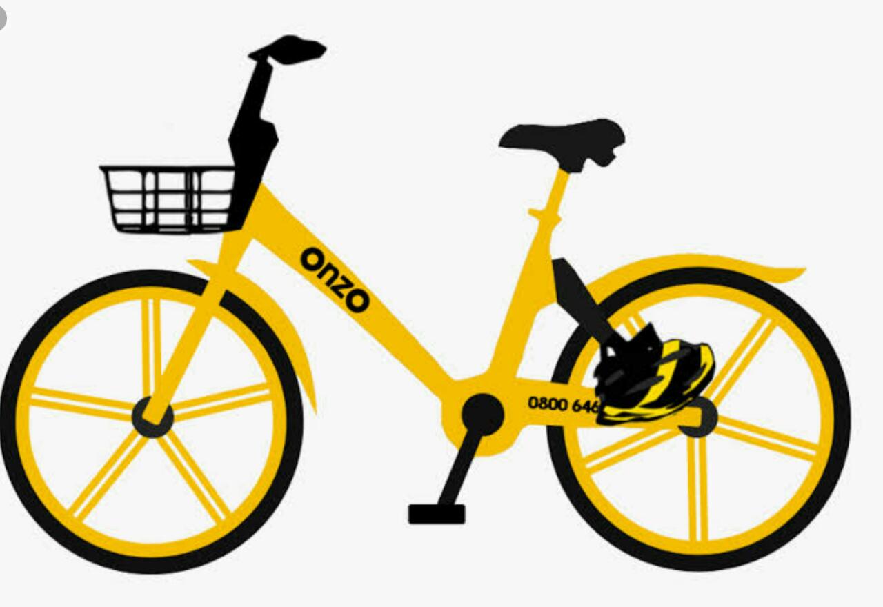 Велосипед желтый на белом фоне