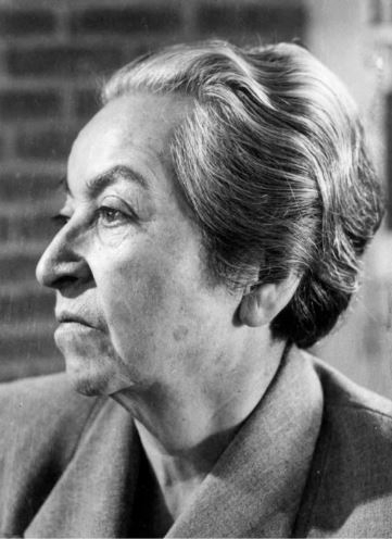 Natalicio De Gabriela Mistral Other Quizizz