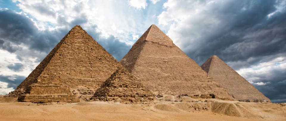 Surface area of square pyramids