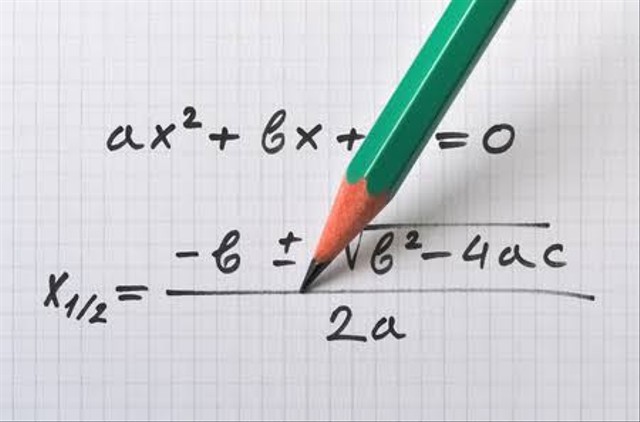 Sistem Persamaan dan Kuadrat - Kelas 9 - Kuis