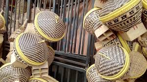 Sifat dan karakteristik bambu yang tidak dijumpai pada kayu adalah