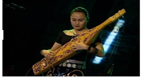 Salah satu bentuk pertunjukan musik tradisional di daerah jakarta atau betawi adalah